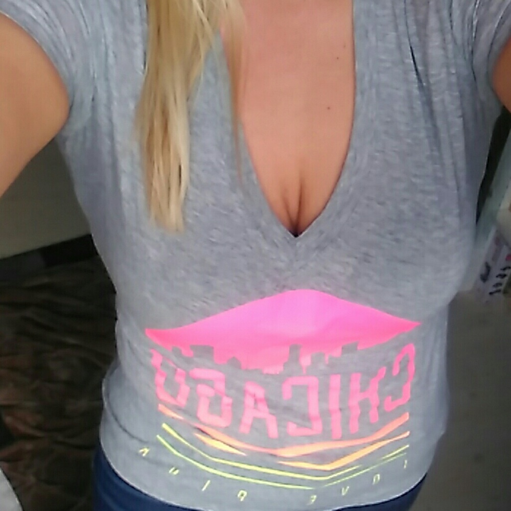 Rare Chicago VS Pink T-shirt